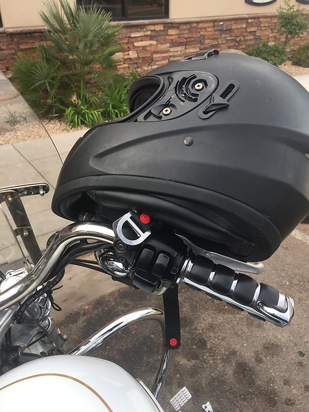 Lidlox Single Helmet Lock Black or Chrome – Dyna/FXR/Bagger/ (Sportster